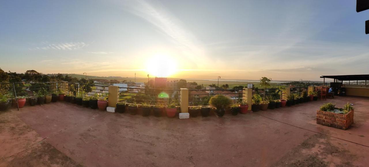 Pulickal Airport Hotel Entebbe Exterior foto